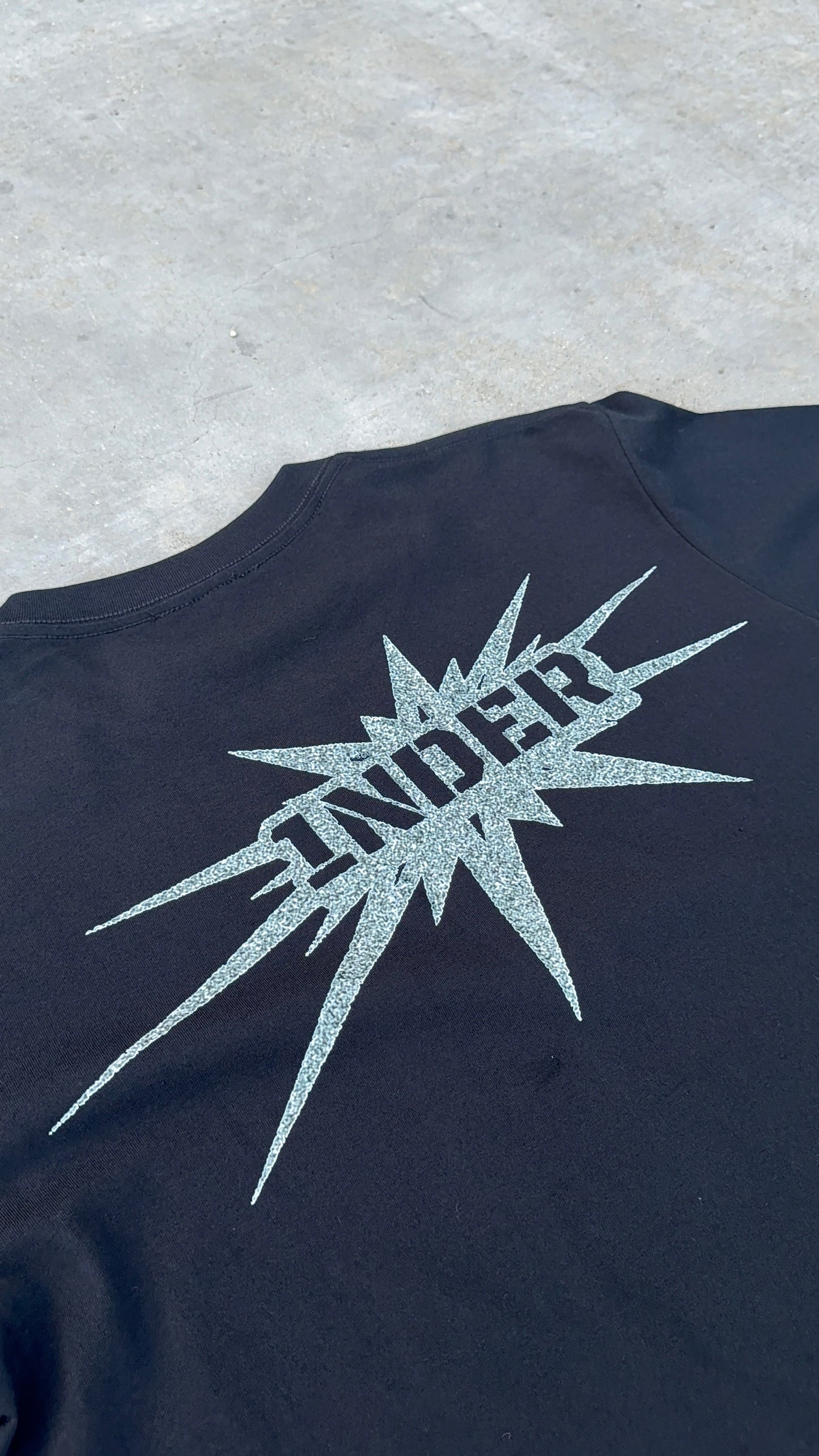 1nder Black Shirt V2