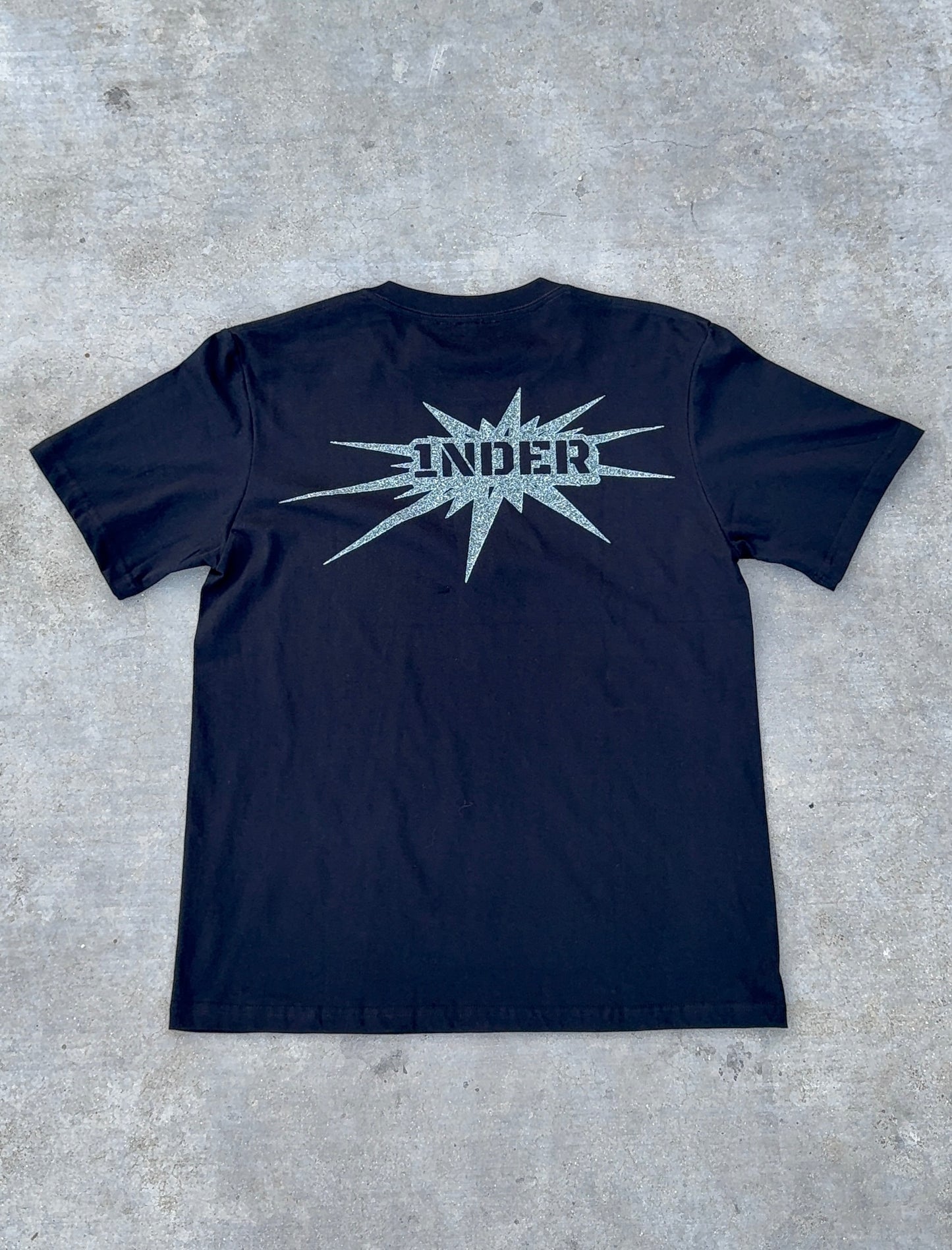 1nder Black Shirt V2